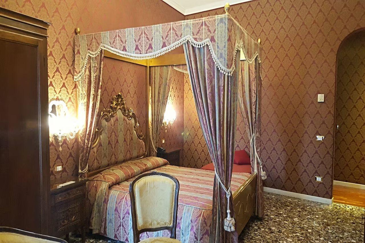Casa Pisani Canal Venedig Exteriör bild