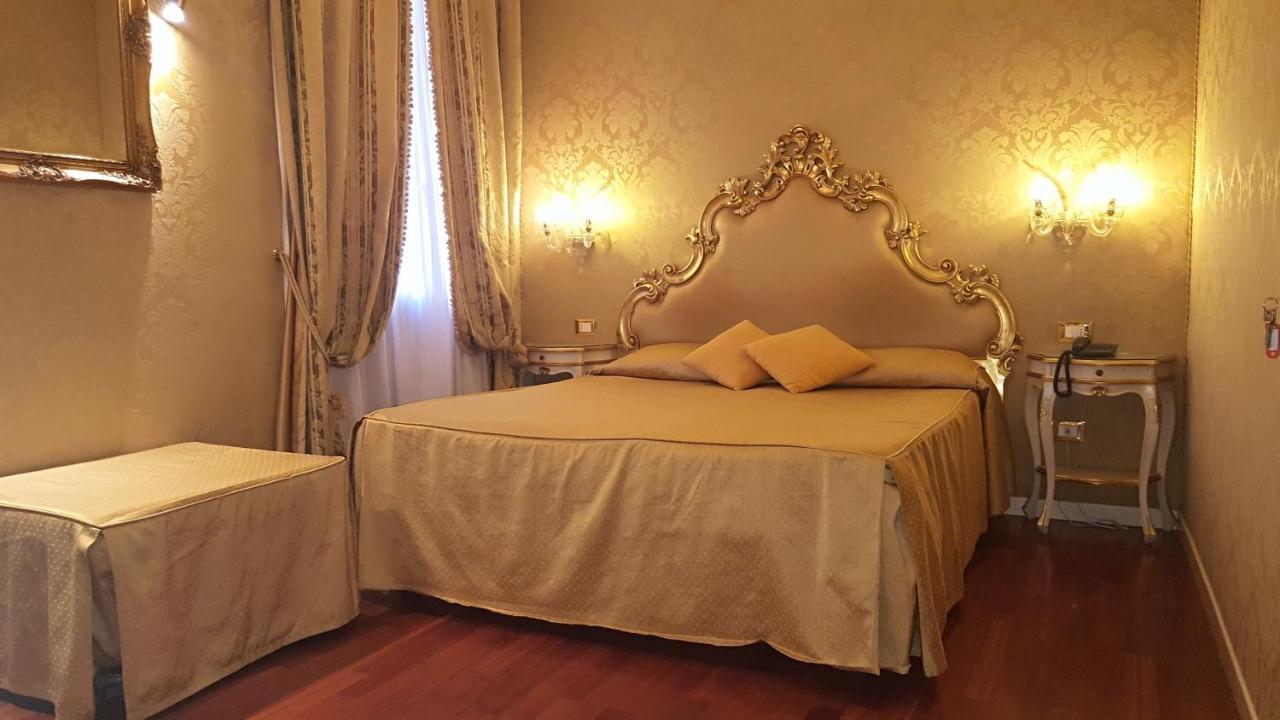 Casa Pisani Canal Venedig Exteriör bild